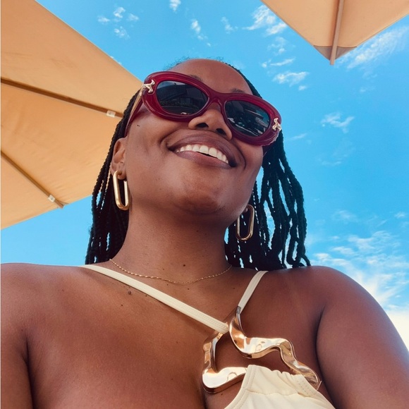 Emilio Pucci Red and Blue Geometric Sunglasses - Picture 2 of 4